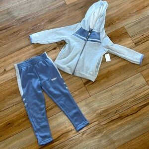 Boy matching top and bottom 4T